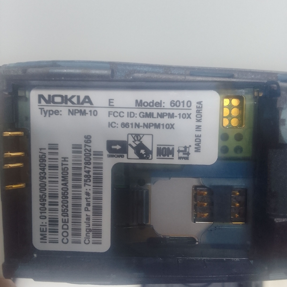 2 Nokia Cell Phones Untested - Picture 6 of 6